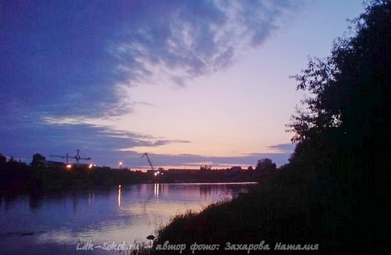 на берегу реку Сухона: город Сокол