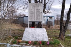 Памятник погибшим в годы ВОВ в с. Великий Двор