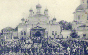 Придельный храм во имя Феодосия Тотемского освящён 2 сентября 1879 г